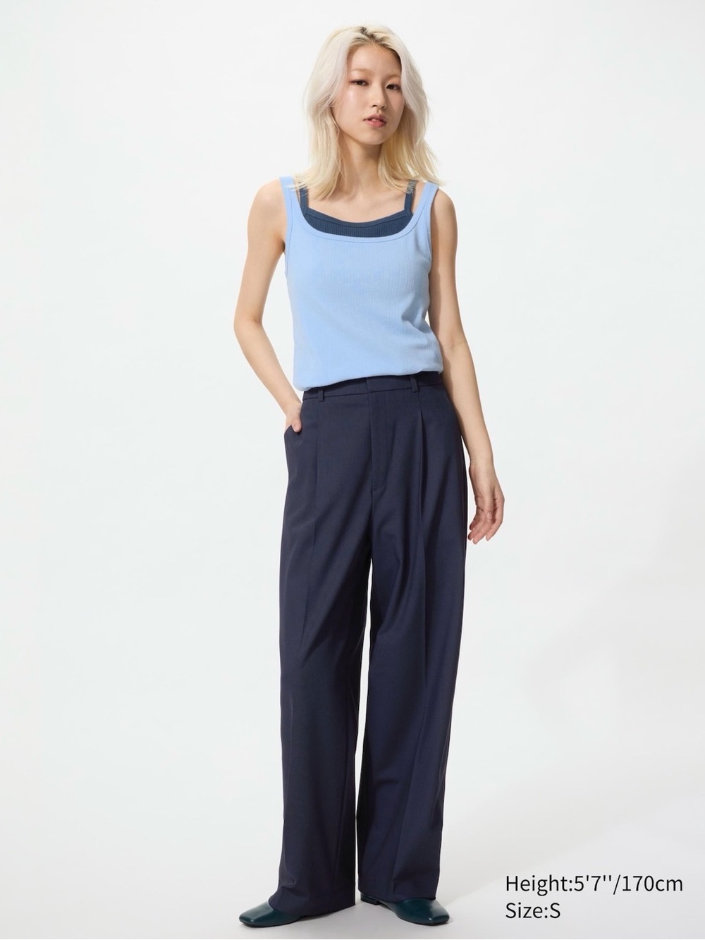 Uniqlo Navy Pleated Wide-Leg Dress Pants for Women, petite